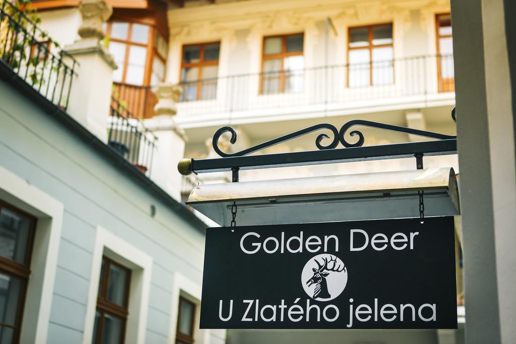 Hotel U Zlateho Jelena ปราก ภายนอก รูปภาพ
